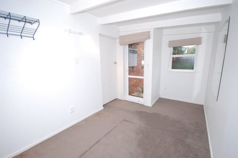 Photo of property in 4/3 Alana Place, Mount Wellington, Auckland, 1060
