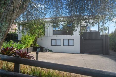 Photo of property in 53 Okura River Road, Okura, Albany, 0792