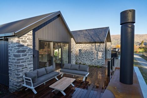 Photo of property in 7 Kamana Rise, Wanaka, 9382