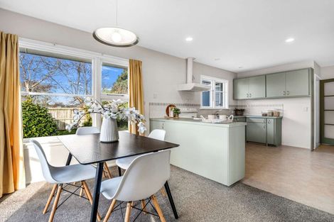 Photo of property in 17 Masham Road, Broomfield, Christchurch, 8042