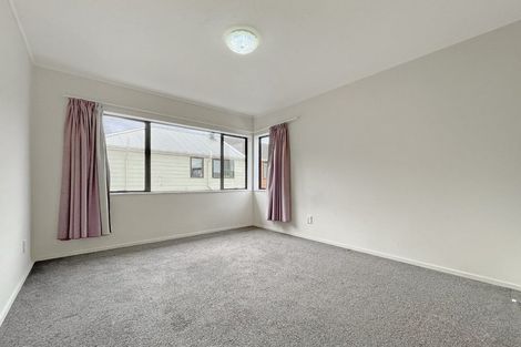 Photo of property in 21f4 Rotoiti Street, Johnsonville, Wellington, 6037