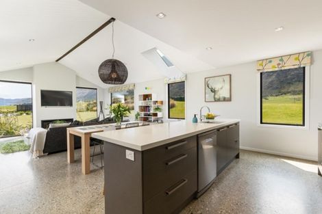 Photo of property in 42 Mckellar Drive, Jacks Point, Queenstown, 9371