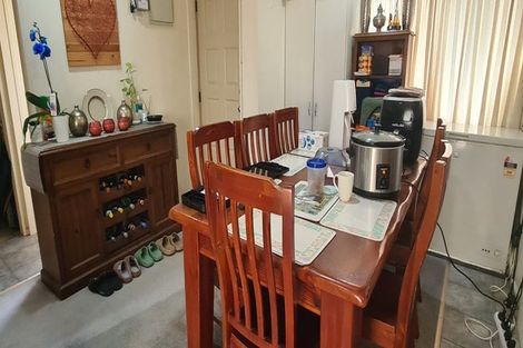 Photo of property in 19 Lockington Avenue, Henderson, Auckland, 0612