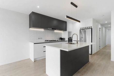 Photo of property in 82 Joseph Street, Flat Bush, Auckland, 2019