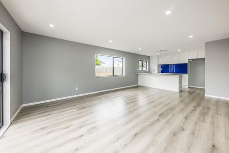 Photo of property in 466c Massey Road, Mangere East, Auckland, 2024