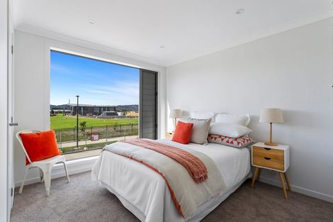 Photo of property in 30 Rauriki Lane, Rosehill, Papakura, 2113