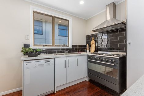 Photo of property in 2 Te Pene Avenue, Titahi Bay, Porirua, 5022