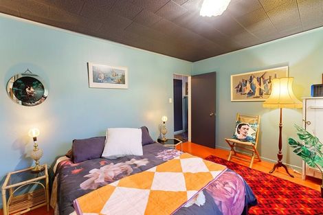 Photo of property in 11 Iti Grove, Waikanae, 5036