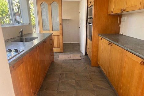 Photo of property in 1/666 East Coast Road, Pinehill, Auckland, 0630