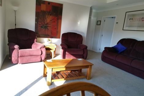 Photo of property in 13 Te Awa Place, Red Beach, 0932