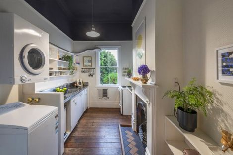 Photo of property in 41 Drummond Street, Mount Cook, Wellington, 6021