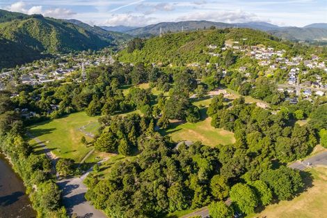 Photo of property in 21f1- Roband Crescent, Brown Owl, Upper Hutt, 5018