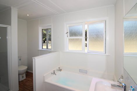 Photo of property in 92 Chester Road, Tawa, Wellington, 5028
