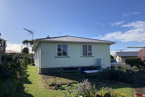 Photo of property in 32 Watene Crescent, Waitara, 4320