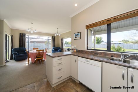 Photo of property in 71 Bryant Street, Takaro, Palmerston North, 4412