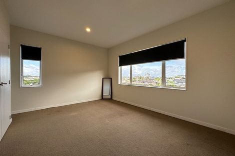 Photo of property in 21 Hornbill Drive, Fairview Heights, Auckland, 0632