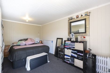 Photo of property in 42 Park Road, Waiuku, 2683