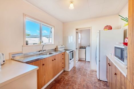 Photo of property in 54 Hindmarsh Street, Henderson, Auckland, 0612