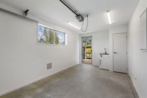 Photo of property in 47c Lynwood Road, New Lynn, Auckland, 0600
