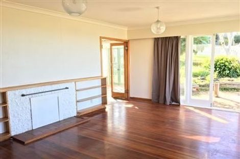Photo of property in 4 Bevyn Street, Castor Bay, Auckland, 0620