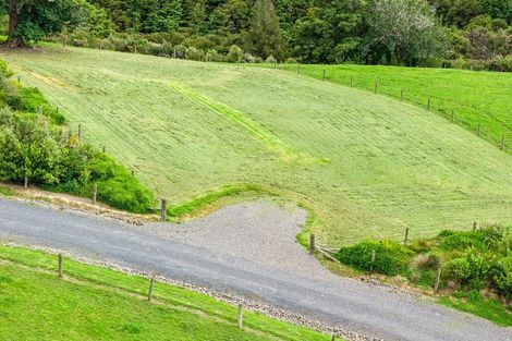 Photo of property in 75 Kohinui Road, Parua Bay, 0192