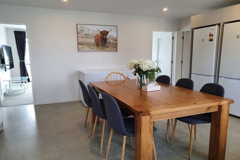 Photo of property in 37 Howden Drive, Jacks Point, 9371
