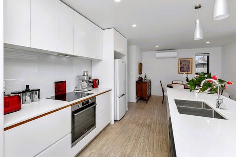 Photo of property in 1 Te Akau Place, One Tree Point, 0118