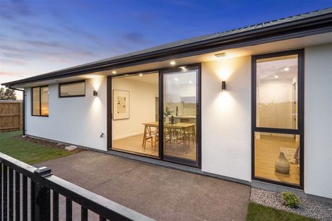 Photo of property in 8 Millhaven Place, Casebrook, Christchurch, 8051