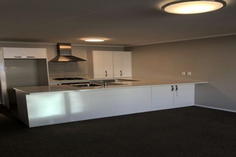 Photo of property in 27u2 Jones Crescent, Melville, Hamilton, 3206