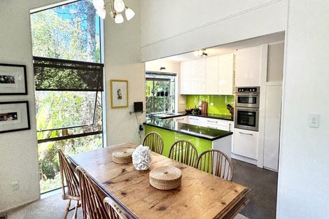 Photo of property in 11 Fitzpatrick Place, Chatswood, Auckland, 0626