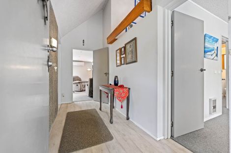Photo of property in 743 Acacia Bay Road, Acacia Bay, Taupo, 3330