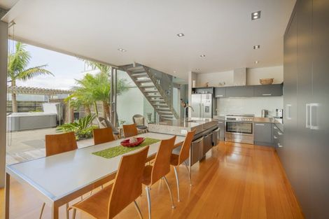 Photo of property in 17 Kupe Drive, Whitianga, 3510