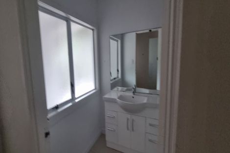 Photo of property in 139 Bucklands Beach Road, Bucklands Beach, Auckland, 2012