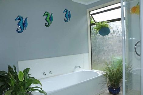 Photo of property in 7b Kelvin Road, Papakura, 2110