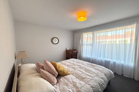 Photo of property in 2/28 Hampton Place, Burnside, Christchurch, 8053