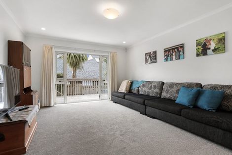 Photo of property in 46 Lagoon Way, West Harbour, Auckland, 0618