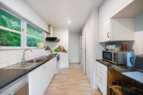 Photo of property in 10 Mckean Avenue, Manurewa, Auckland, 2102