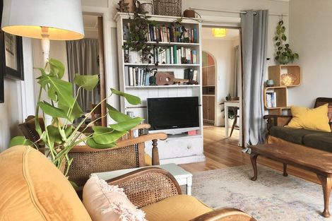 Photo of property in 16 Chrystal Street, Foxton Beach, Foxton, 4815