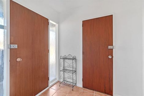 Photo of property in 70 Cutts Road, Russley, Christchurch, 8042