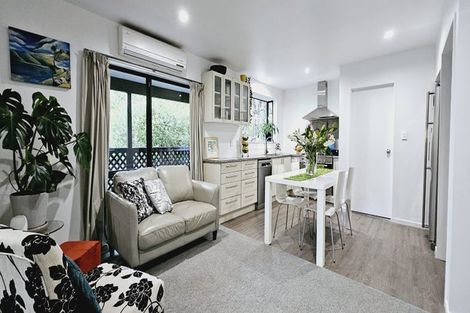 Photo of property in 16 Zephyr Terrace, Governors Bay, 8971