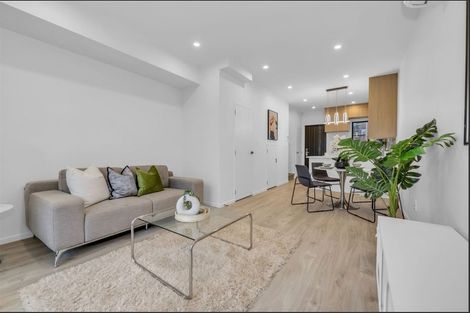 Photo of property in 41 Kiato Lane, Flat Bush, Auckland, 2019