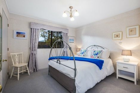 Photo of property in 23 Rawene Street, Waikanae, 5036