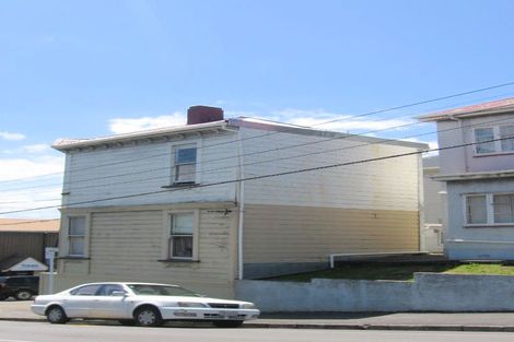 Photo of property in 87 Tasman Street, Mount Cook, Wellington, 6021