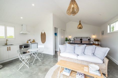 Photo of property in 194 Wood Street, Woodside, Greytown, 5794