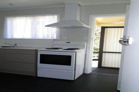 Photo of property in 39 Mcclintock Road, Massey, Auckland, 0614