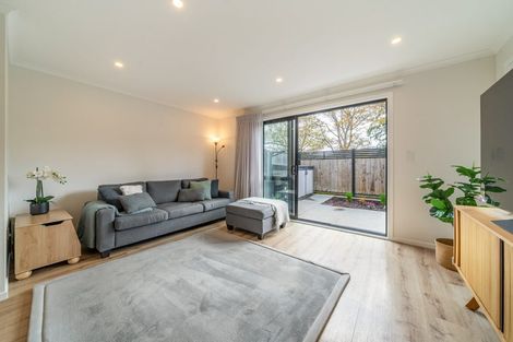 Photo of property in 15 Raeble Walkington Lane, Wallaceville, Upper Hutt, 5018