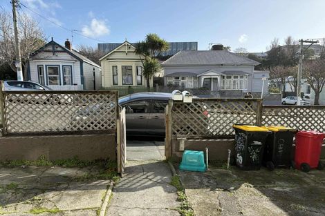 Photo of property in 95 Tasman Street, Mount Cook, Wellington, 6021