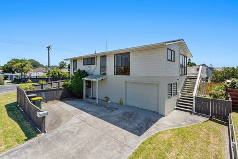 Photo of property in 2/115 Harbour Road, Ohope, 3121