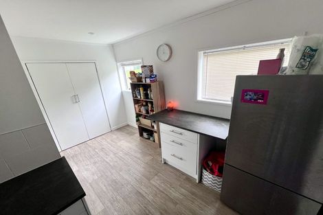 Photo of property in 6 Amorino Drive, Red Beach, 0932