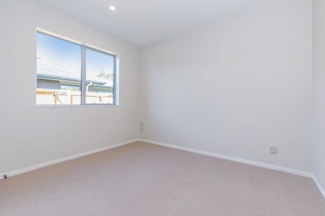 Photo of property in 42 Schoolside Road, Kumeu, 0810